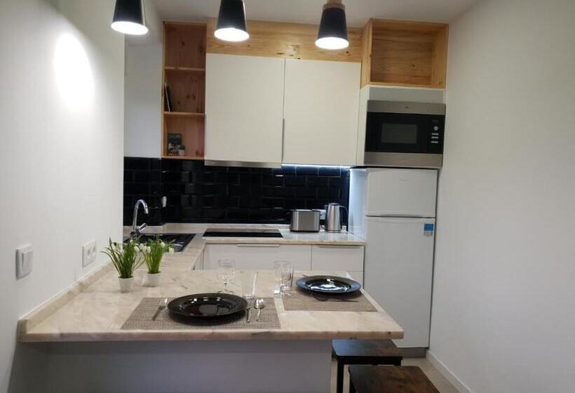 Пансион Henriqueta Maia Suites  Suite