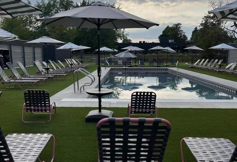 Lomakeskus Daydreamer Domes