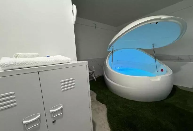 Lomakeskus Daydreamer Domes