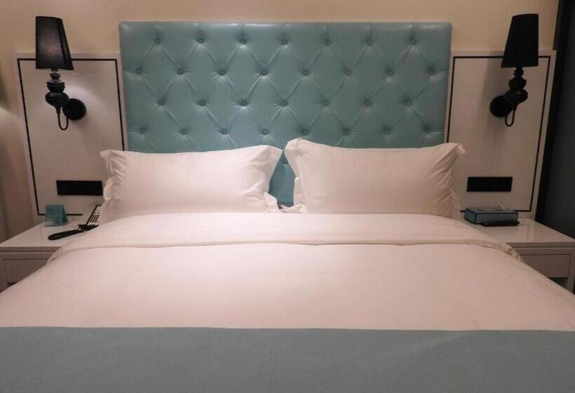 Xana Hotelle Ankang High Tech High School