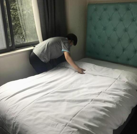 Xana Hotelle Ankang High Tech High School