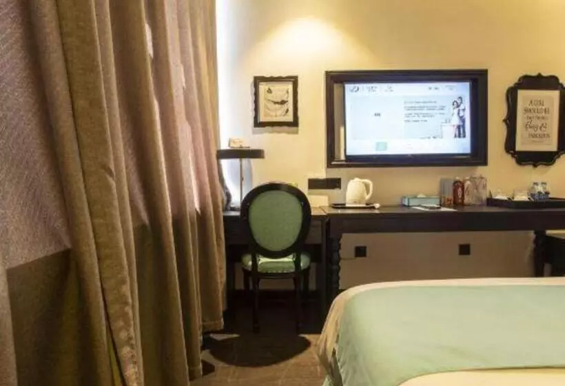 Xana Hotelle Shihezi Junken Museum Branch