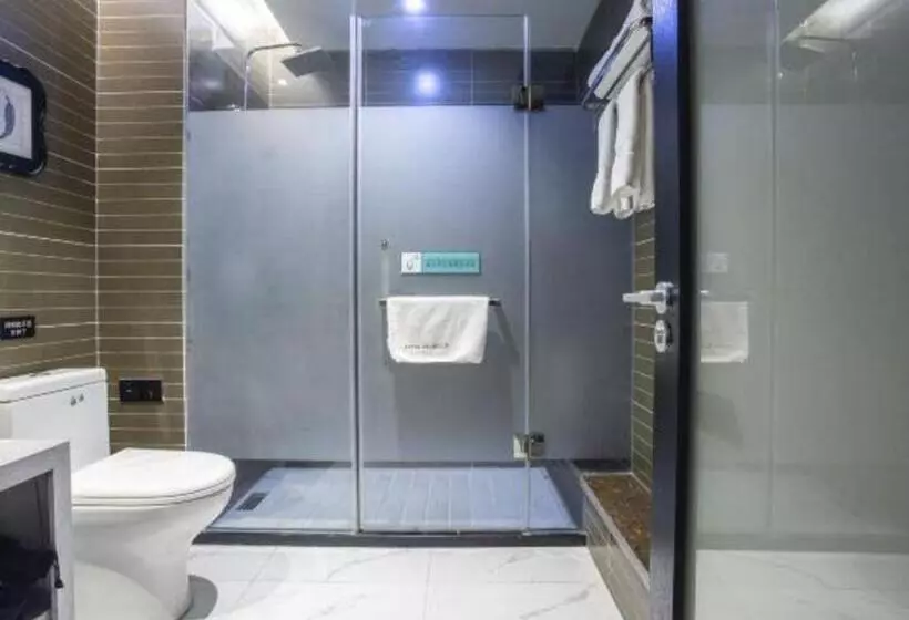 Xana Hotelle Shihezi Junken Museum Branch