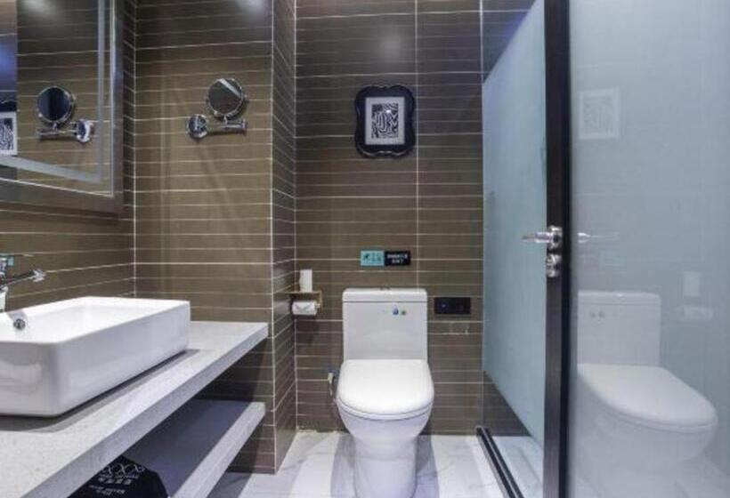 Xana Hotelle Shihezi Junken Museum Branch