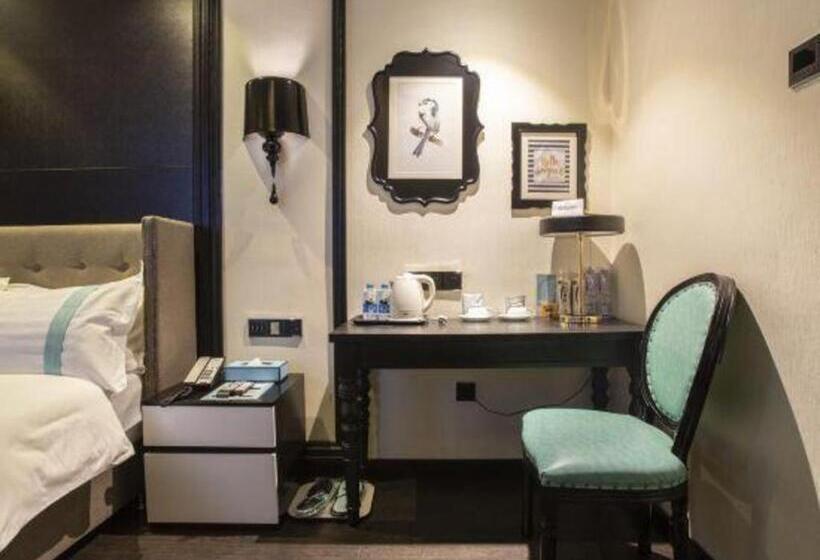 Xana Hotelle Shihezi Junken Museum Branch