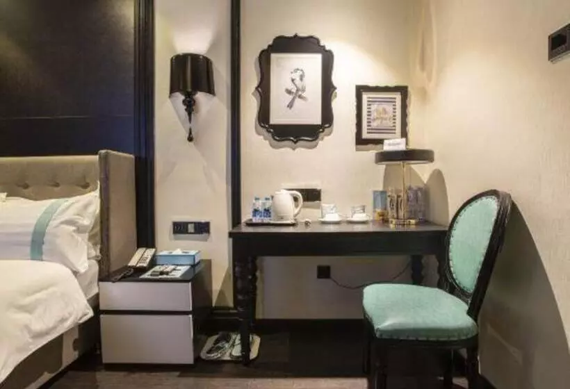 Xana Hotelle Shihezi Junken Museum Branch