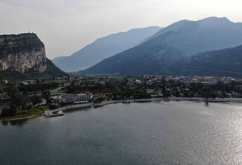 Отель Bike Garnì Villa Maria Torbole