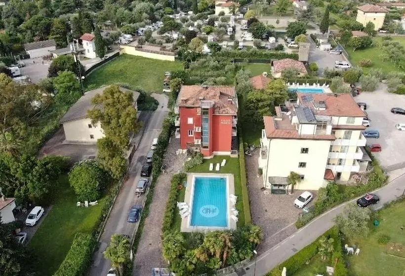هتل Bike Garnì Villa Maria Torbole