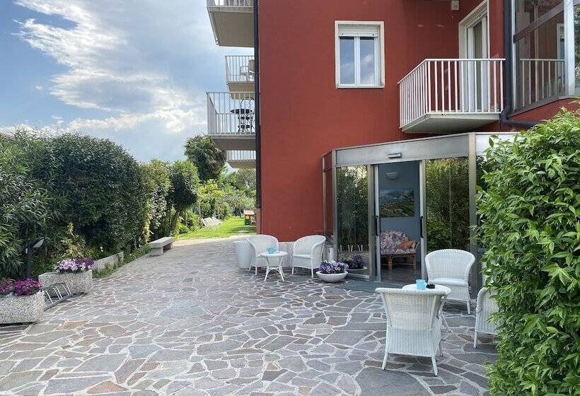 Отель Bike Garnì Villa Maria Torbole