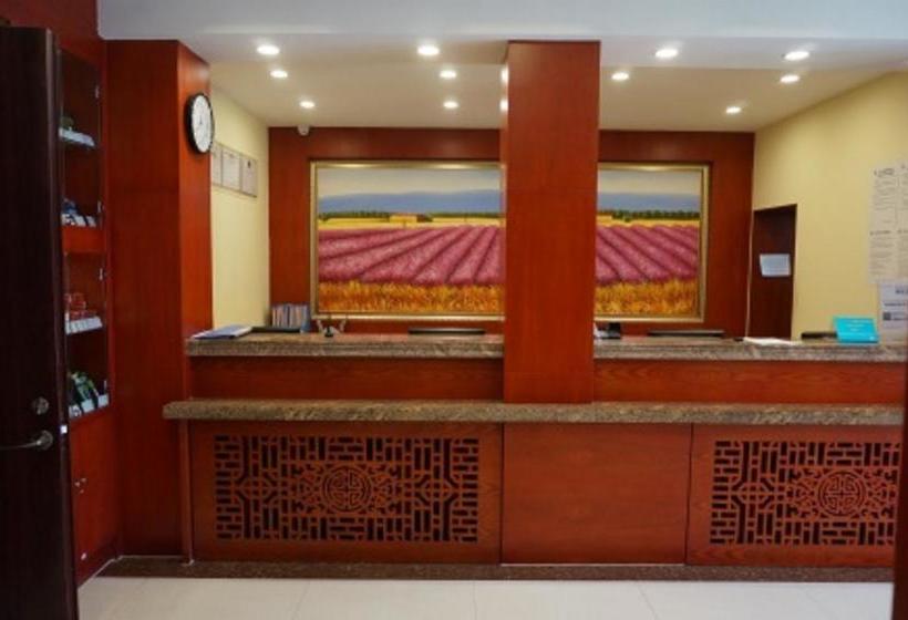Otel Hanting Express Chifeng Railway Station