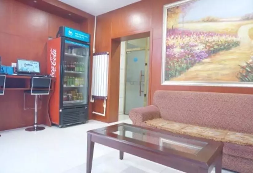 Hotelli Hanting Express Chifeng Railway Station
