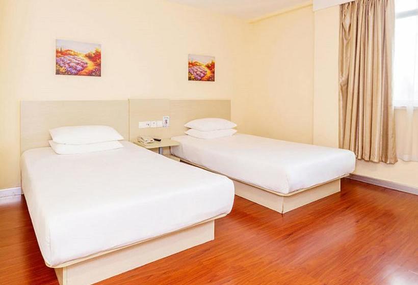 Otel Hanting Express Chifeng Railway Station