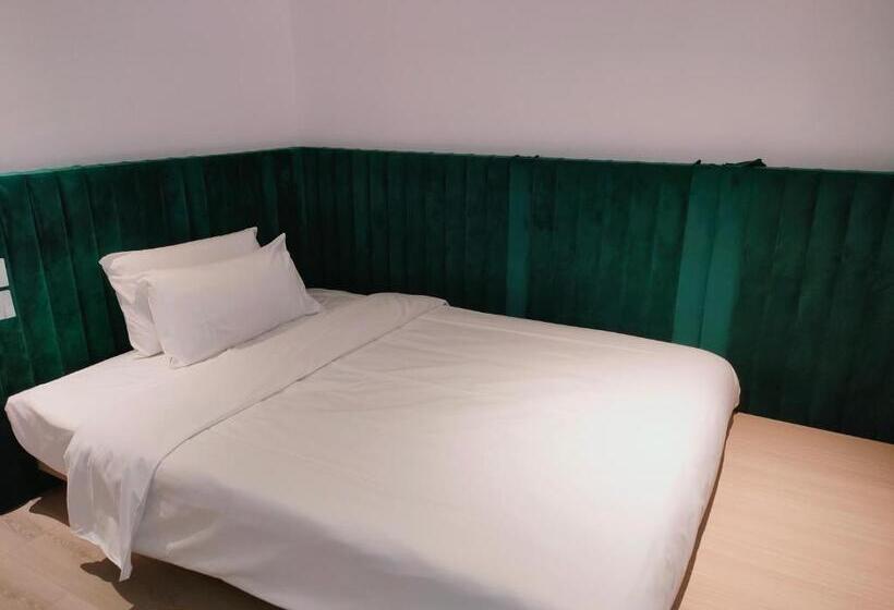 Shanghai Ange Hotel Next To Longyang Road Subway Station, Near New Internatonal Expo Center