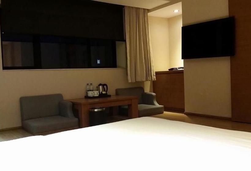 فندق Ji  Wuhan Guanggu Plaza