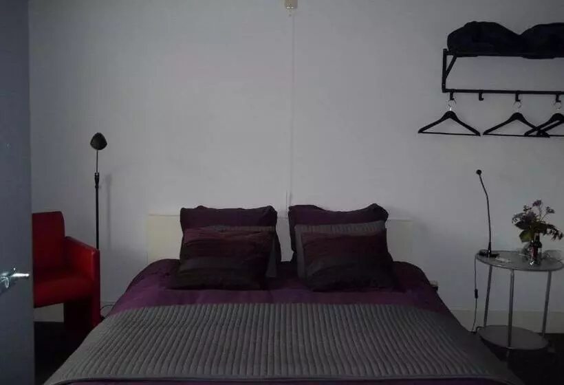 Aamiaismajoitus (B&B) T Griene Hemeltsje