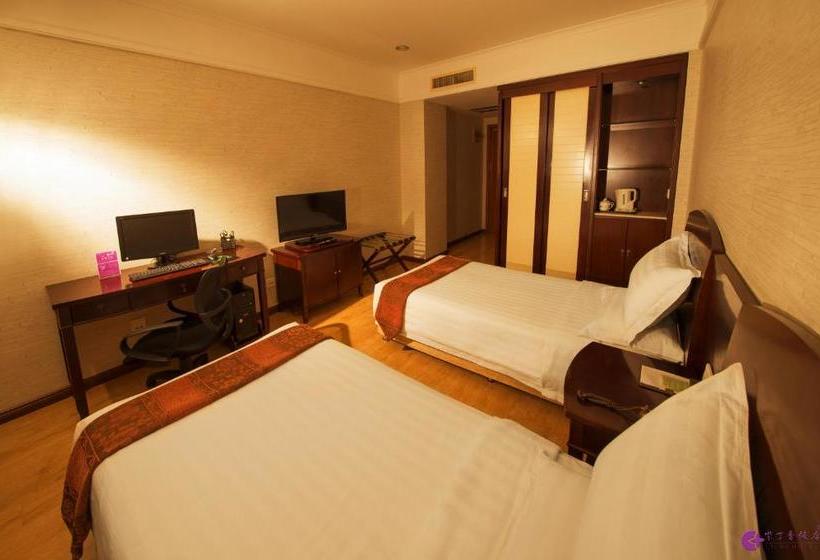 הוסטל Qingdao Lilac