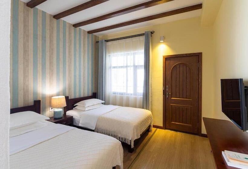 בית מלון כפרי Dali Garden