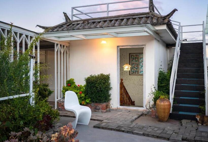 בית מלון כפרי Dali Garden