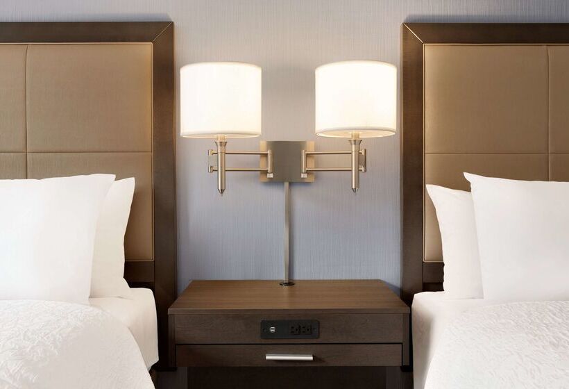 هتل Hampton Inn & Suites Seattle/renton