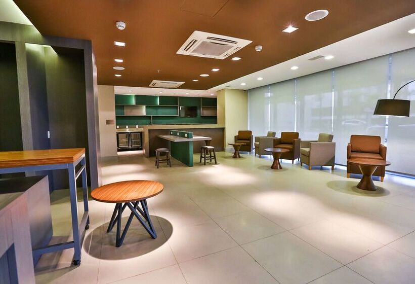 Отель Hilton Garden Inn Santo Andre