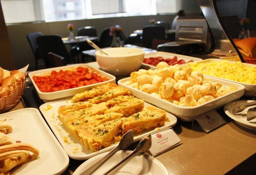 Отель Hilton Garden Inn Santo Andre