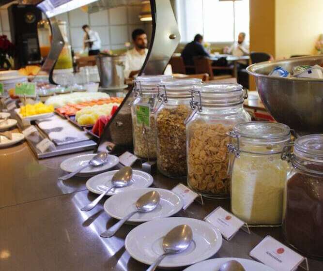 Отель Hilton Garden Inn Santo Andre