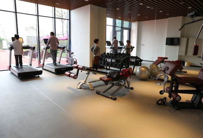 فندق Yuwa Serviced Residence