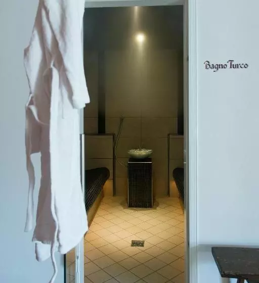 هتل Gran Mugon