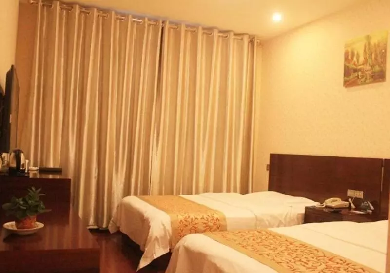 ホテル Greentree Inn Shanxi Jinzhong Jiexiu Railway Station Express