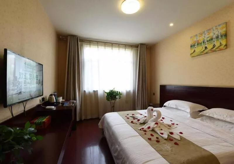ホテル Greentree Inn Shanxi Jinzhong Jiexiu Railway Station Express