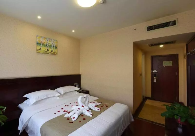 ホテル Greentree Inn Shanxi Jinzhong Jiexiu Railway Station Express