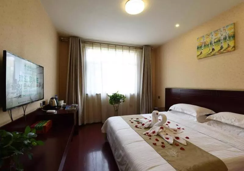 ホテル Greentree Inn Shanxi Jinzhong Jiexiu Railway Station Express