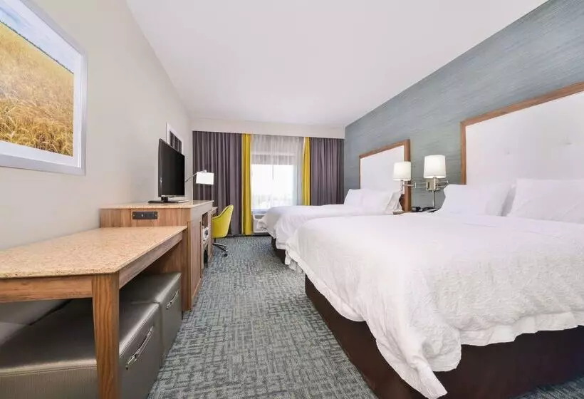 ホテル Hampton Inn Emporia