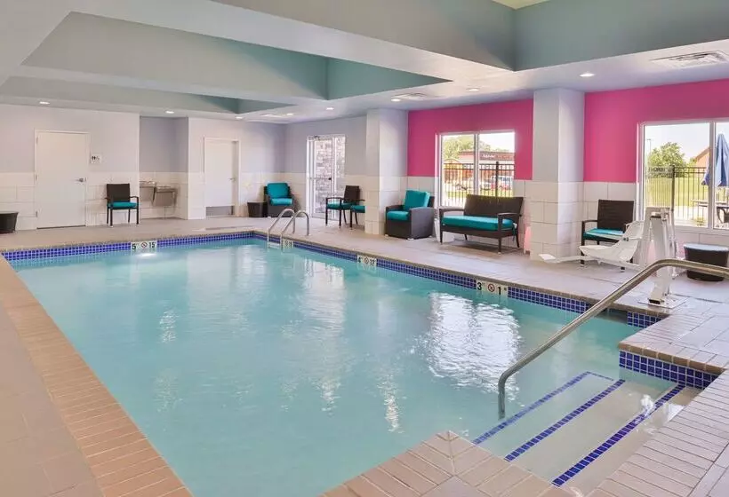 ホテル Hampton Inn Emporia