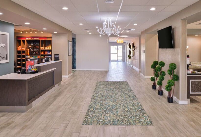 בית מלון כפרי Hampton Inn Emporia