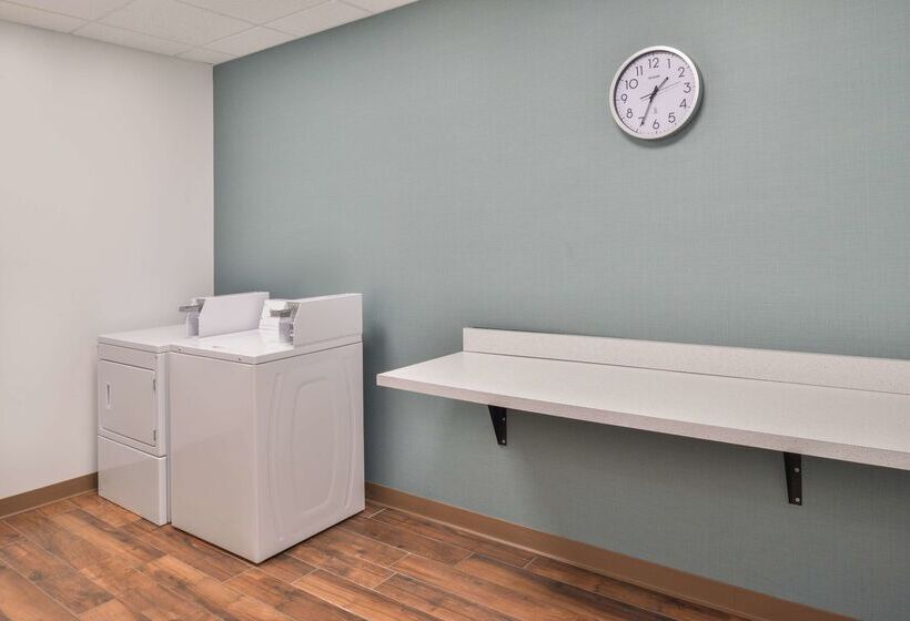 בית מלון כפרי Hampton Inn Emporia