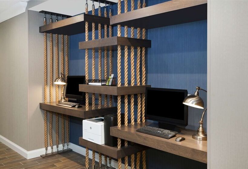 Отель Hampton Inn Kennebunk Kennebunkport