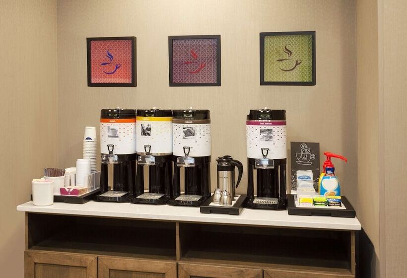 Отель Hampton Inn Kennebunk Kennebunkport