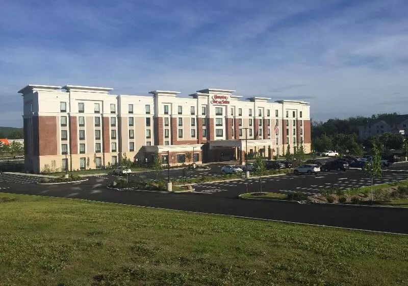 ホテル Hampton Inn & Suites Newburgh Stewart Airport