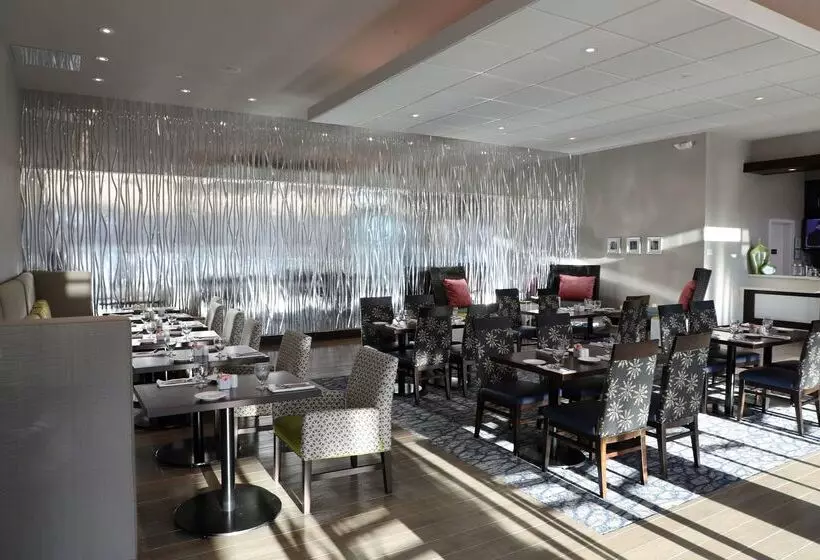 هتل Hilton Garden Inn Austin Airport