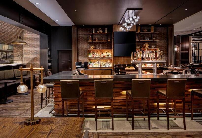 Hotelli Omaha Marriott Downtown At The Capitol District