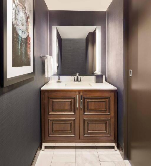 Hotelli Omaha Marriott Downtown At The Capitol District