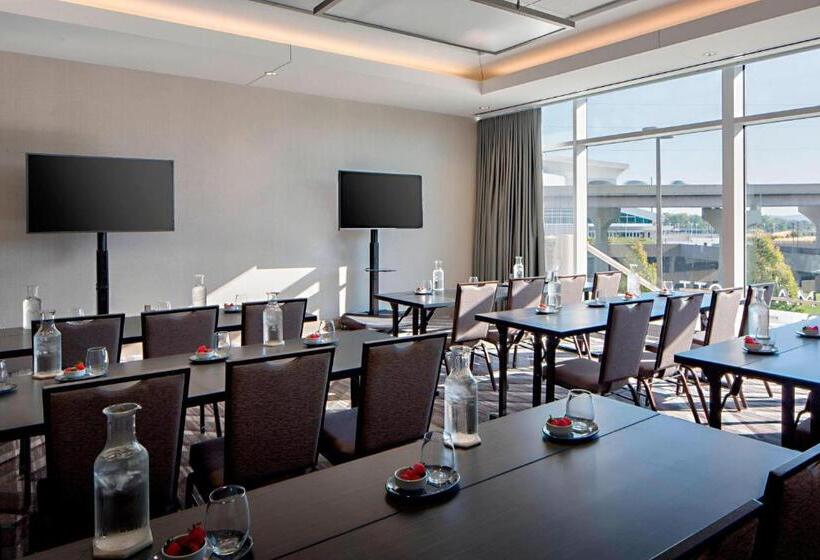 Hotelli Omaha Marriott Downtown At The Capitol District