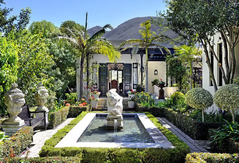 تختخواب و صبحانه 21 Roux Street Franschhoek