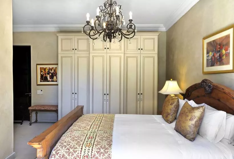 تختخواب و صبحانه 21 Roux Street Franschhoek