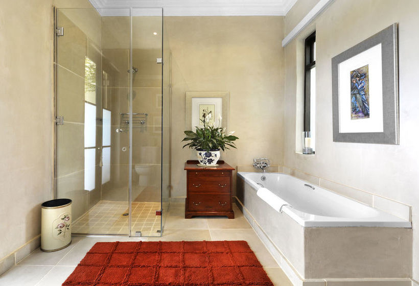 Bed and Breakfast 21 Roux Street Franschhoek