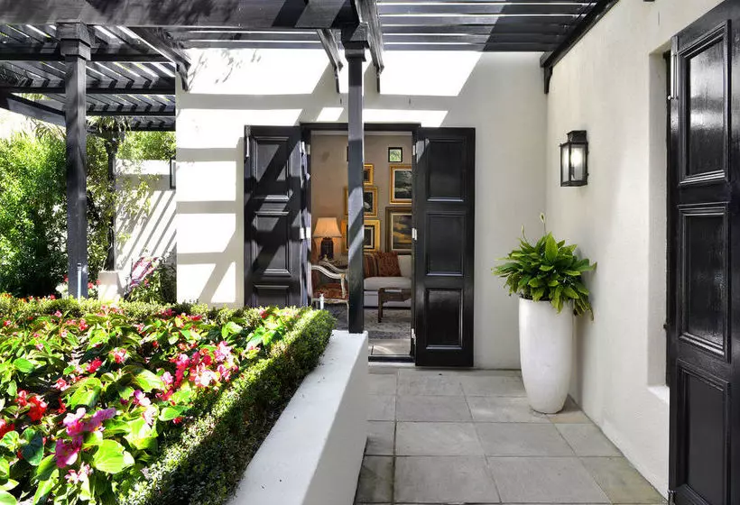 تختخواب و صبحانه 21 Roux Street Franschhoek