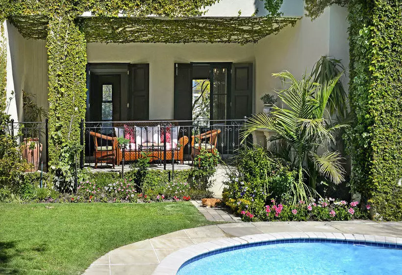 تختخواب و صبحانه 21 Roux Street Franschhoek