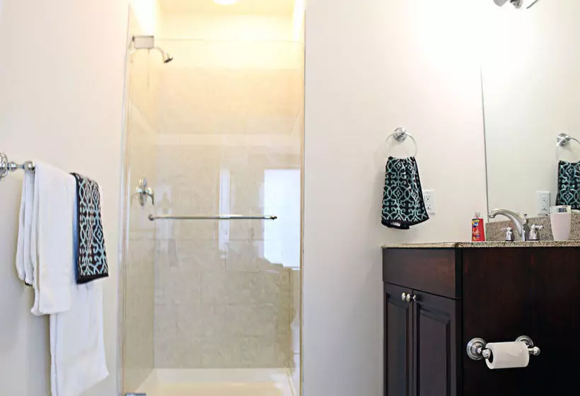 Bellaview Suites At Cityplace