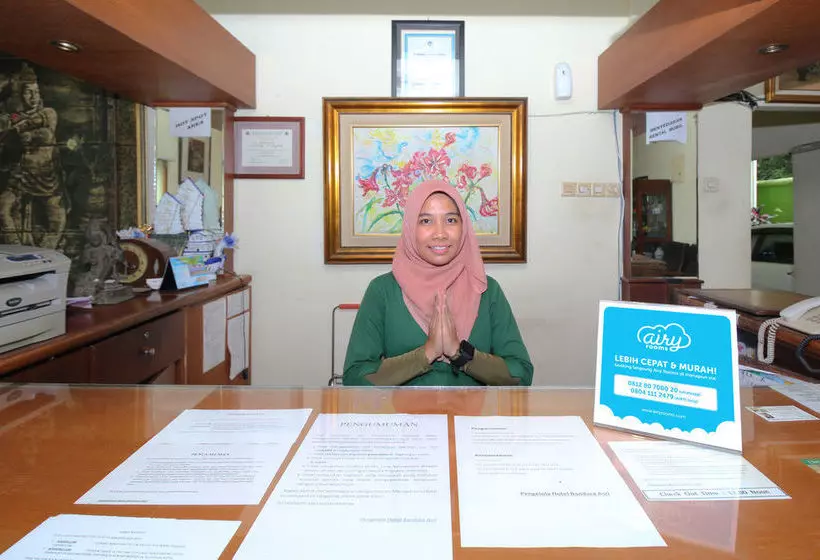 ホテル Airy Sleman Kenanga 3a Yogyakarta